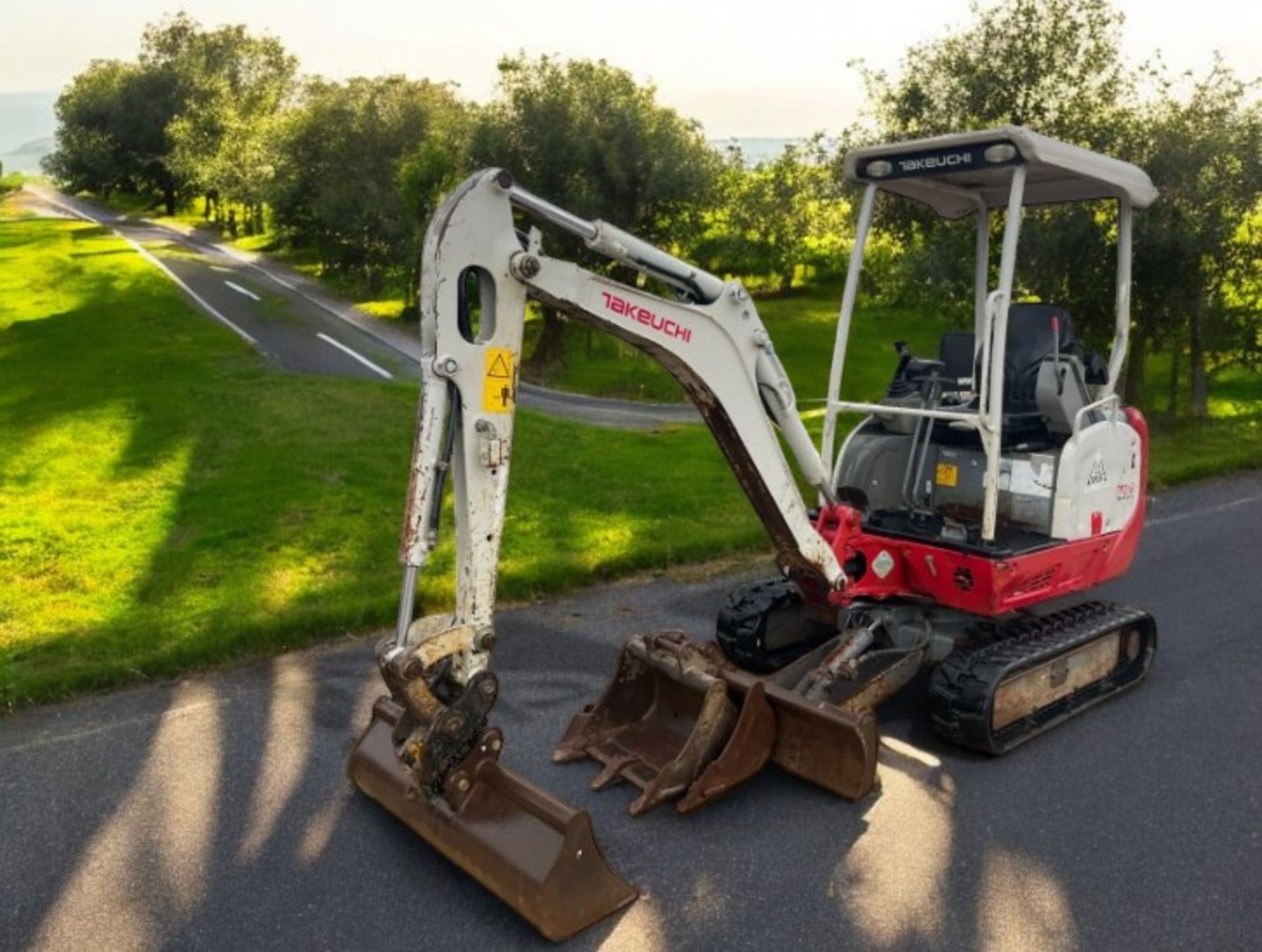 2015 TAKEUCHI TB216 1.7 TONNE EXCAVATOR DIGGER - Image 3 of 9