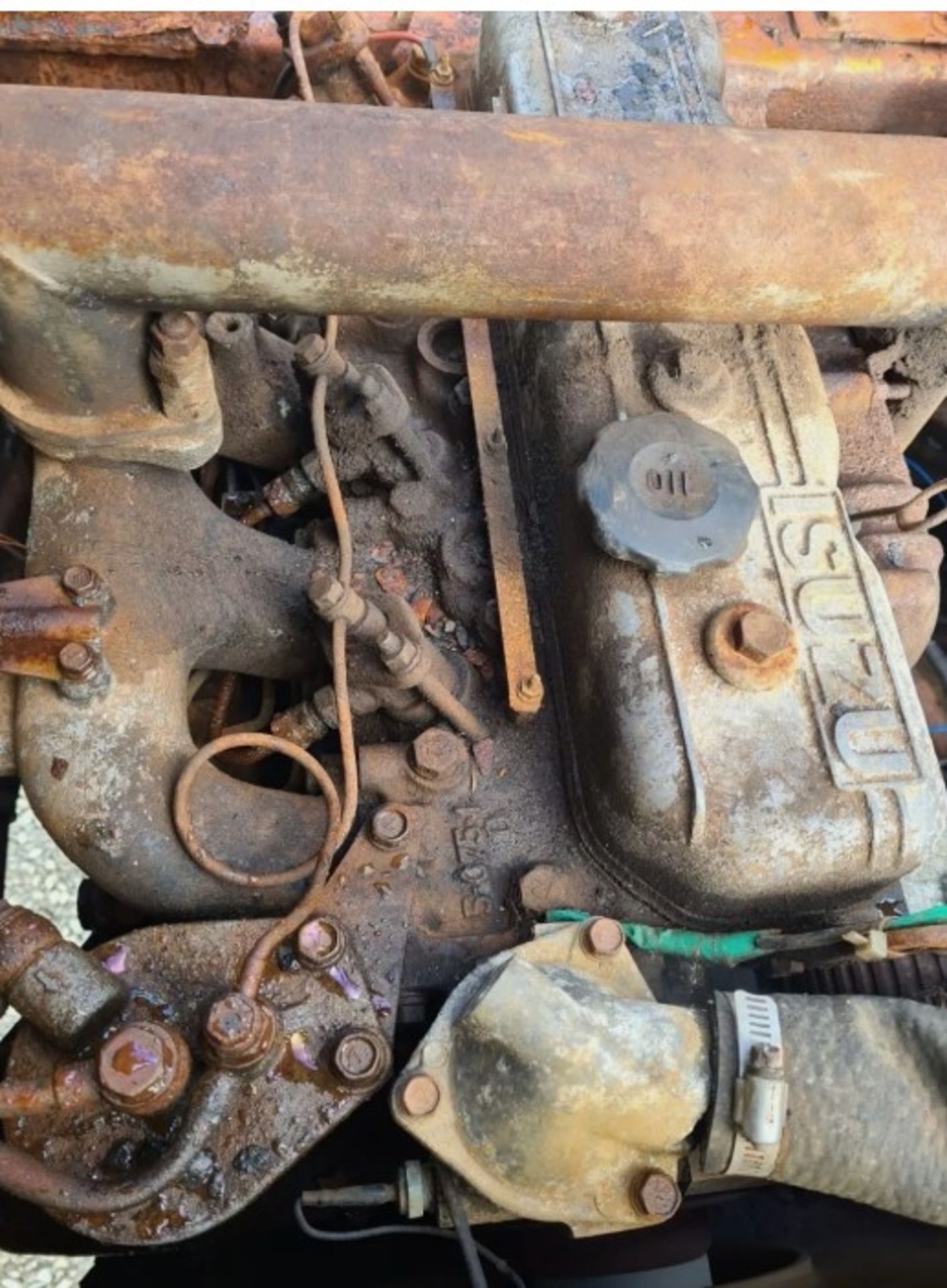 HITACHI 6-TON DIGGER EXCAVATOR – SOLD AS **SPARES OR REPAIR** - Image 9 of 12