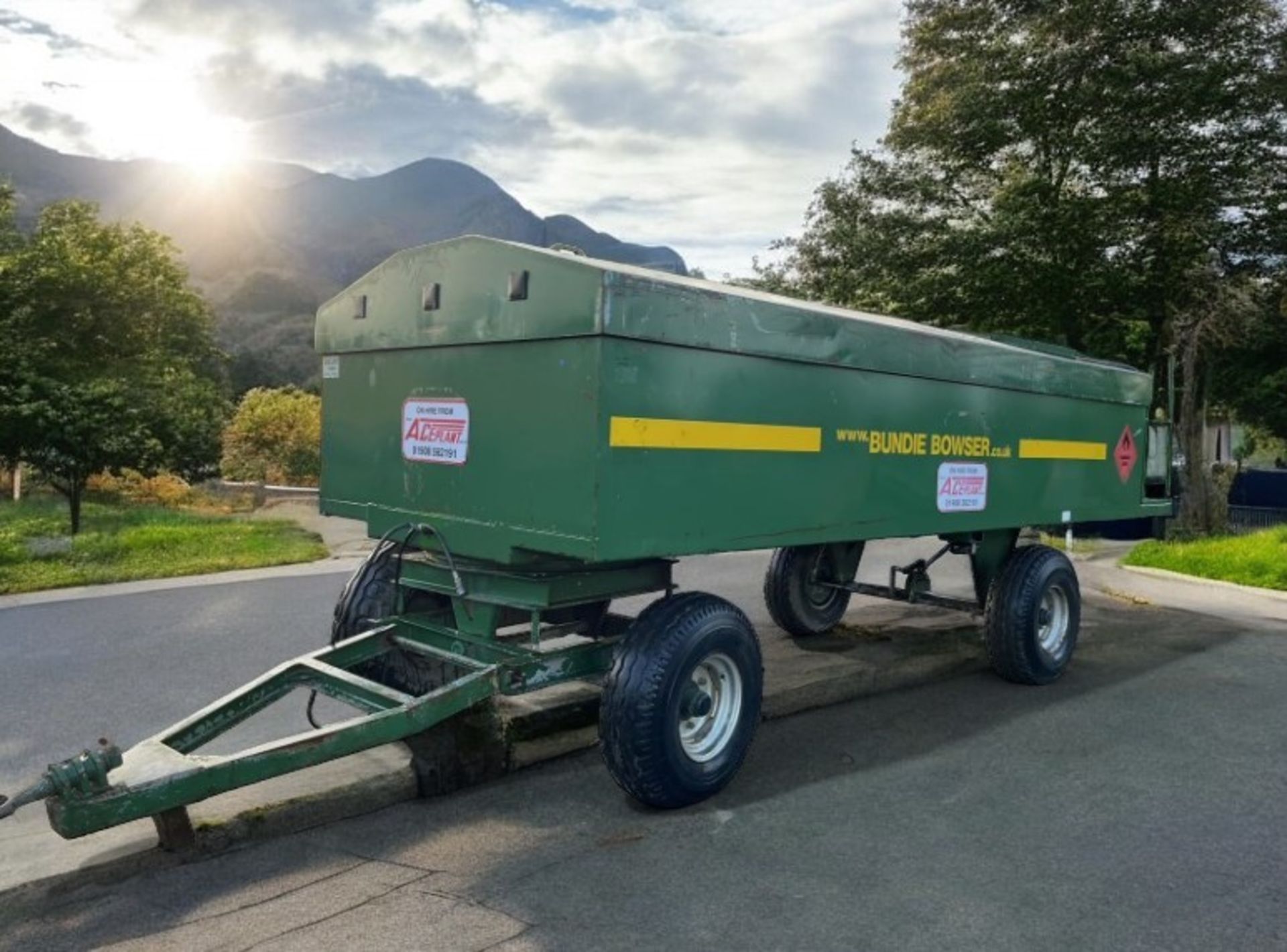 2020 6,700 LITRE BUNDED DIESEL BOWSER - PETROL ENGINE PUMP, FLOW METER, LOCKABLE - Image 2 of 8