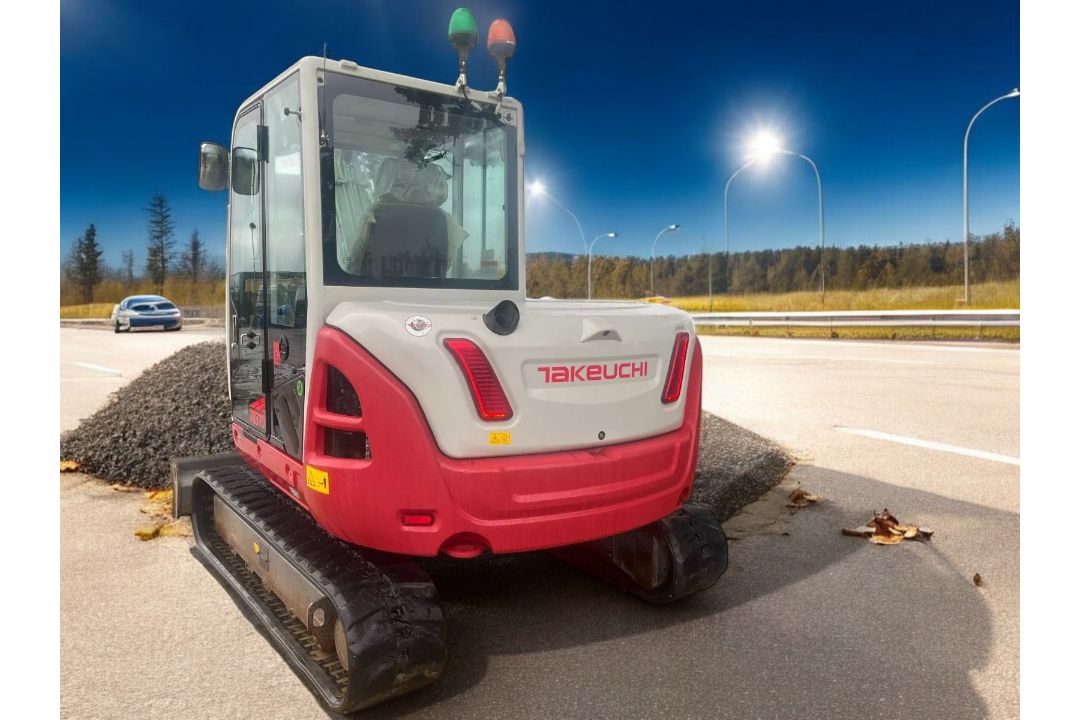 2022 TAKEUCHI TB370 6.7 TONNE EXCAVATOR - Image 3 of 10