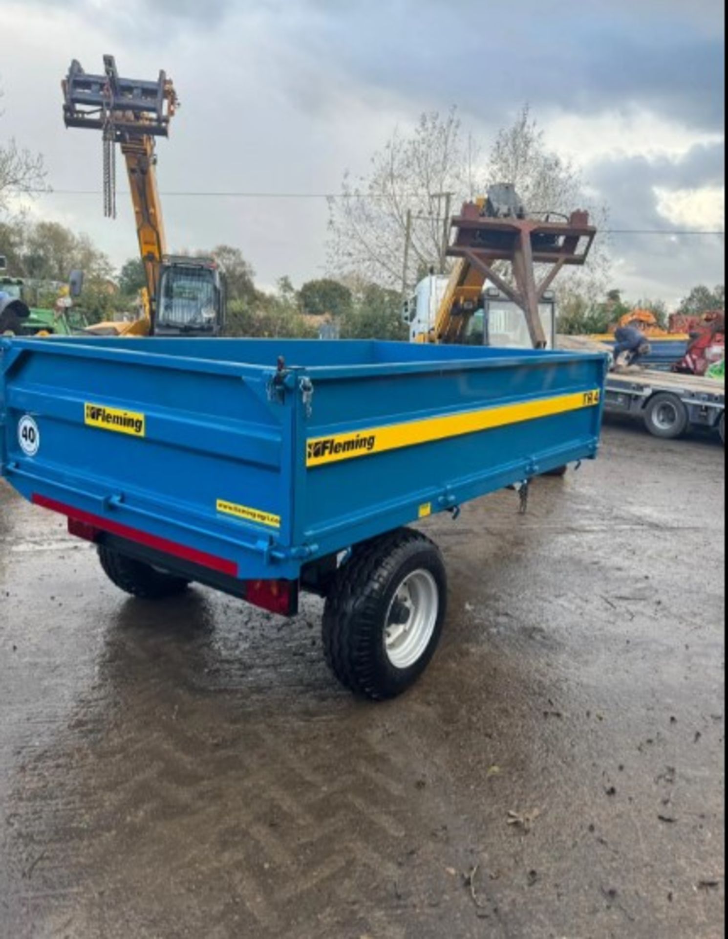 BRAND NEW 2022 FLEMING TR4 TIPPING TRAILER - Image 5 of 6