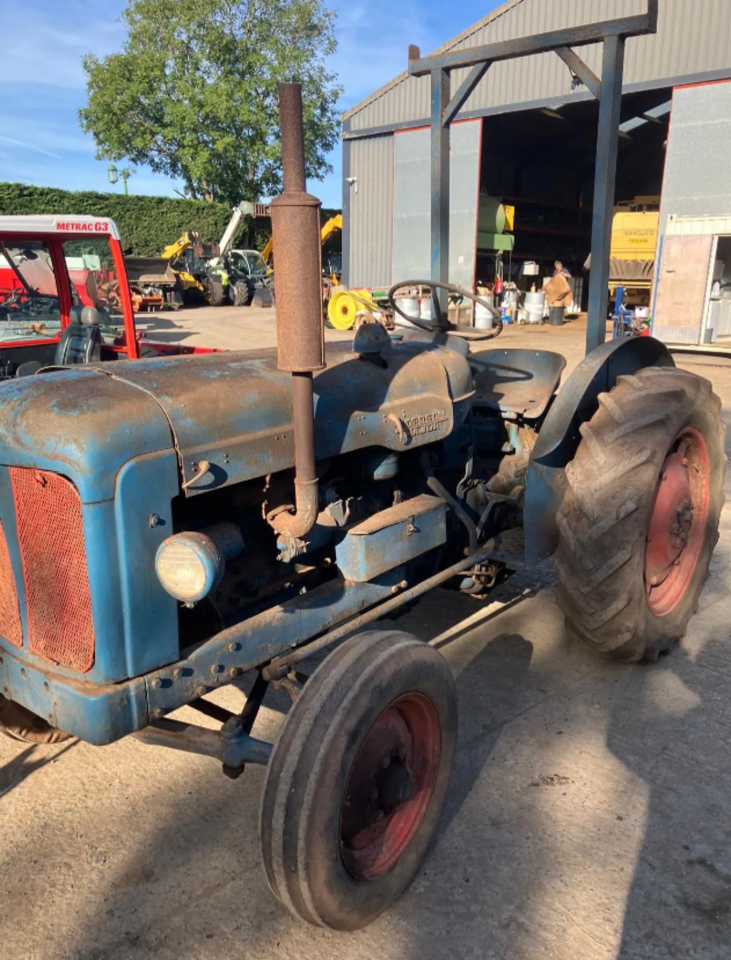 FORDSON MAJOR KFD TRACTOR >>--NO VAT ON HAMMER--<< - Image 21 of 25