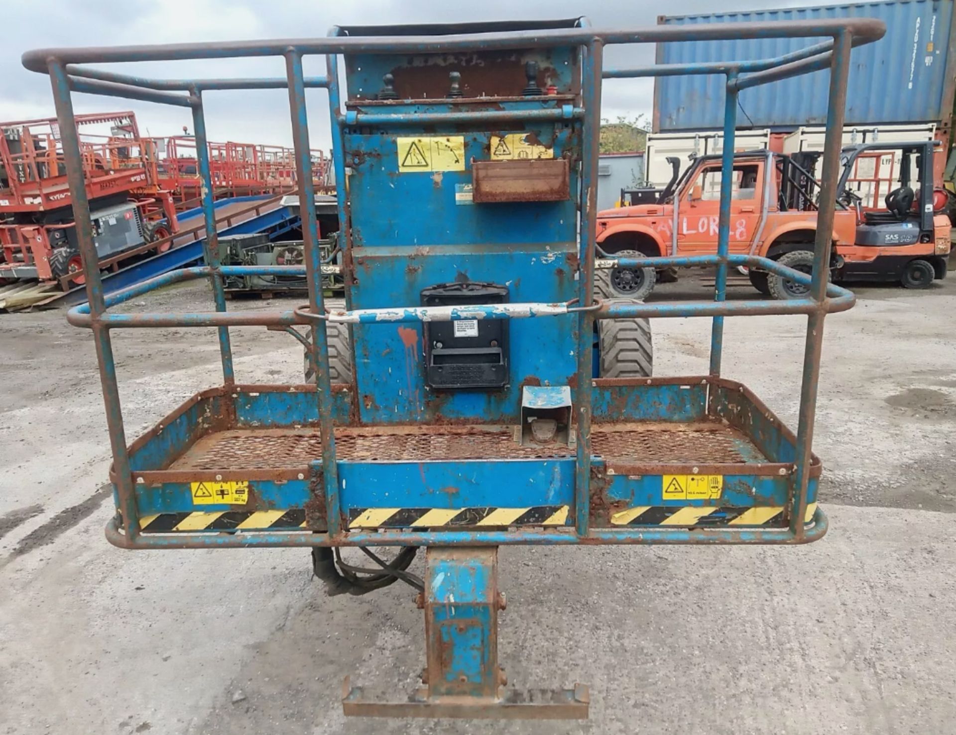 2005 GENIE Z45/25 CHERRY PICKER ACCESS PLATFORM - Image 3 of 14