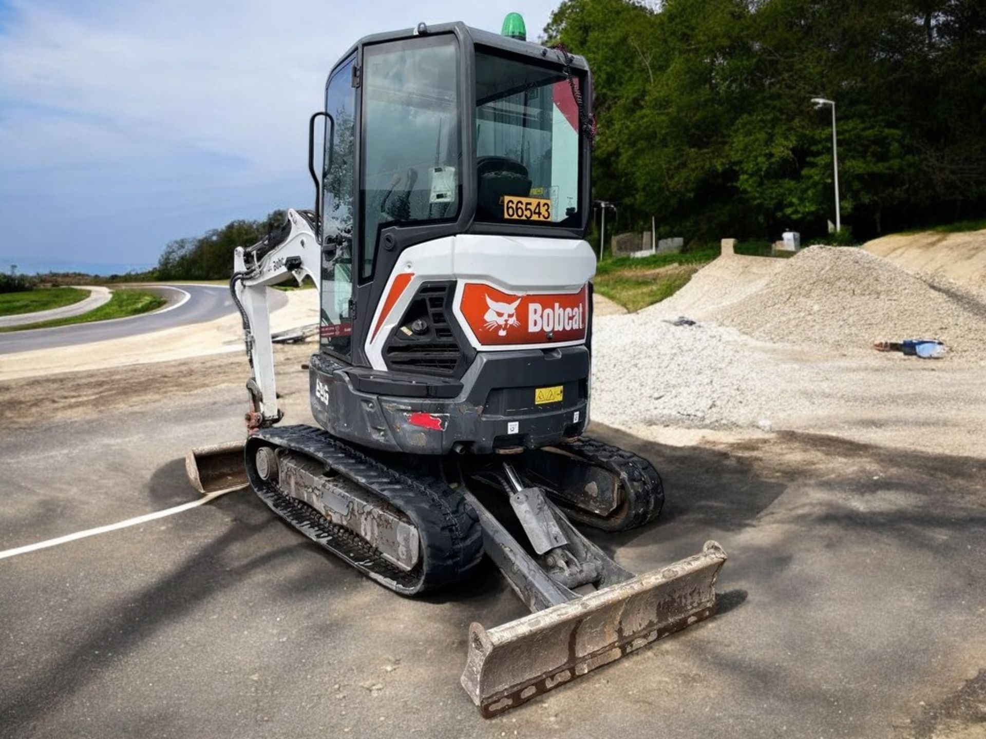 BOBCAT E26 2.6T MINI EXCAVATOR / DIGGER – 2020 - Image 3 of 12