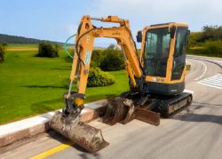 2017 HYUNDAI R25Z-9AK 2.7 TONNE EXCAVATOR