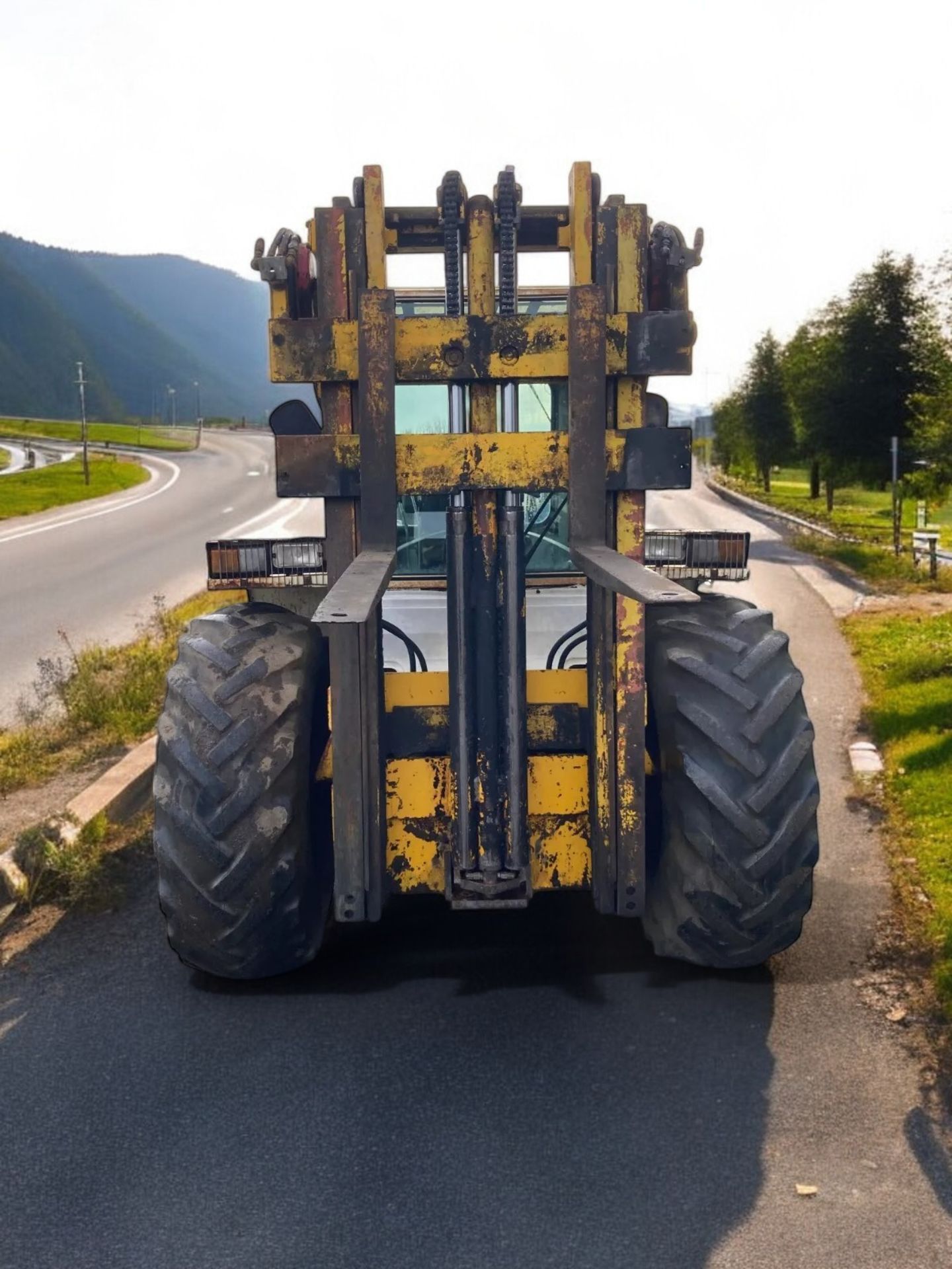 CLIMAX TT2.5 4WD DIESEL FORKLIFT >>--NO VAT ON HAMMER--<< - Image 11 of 12