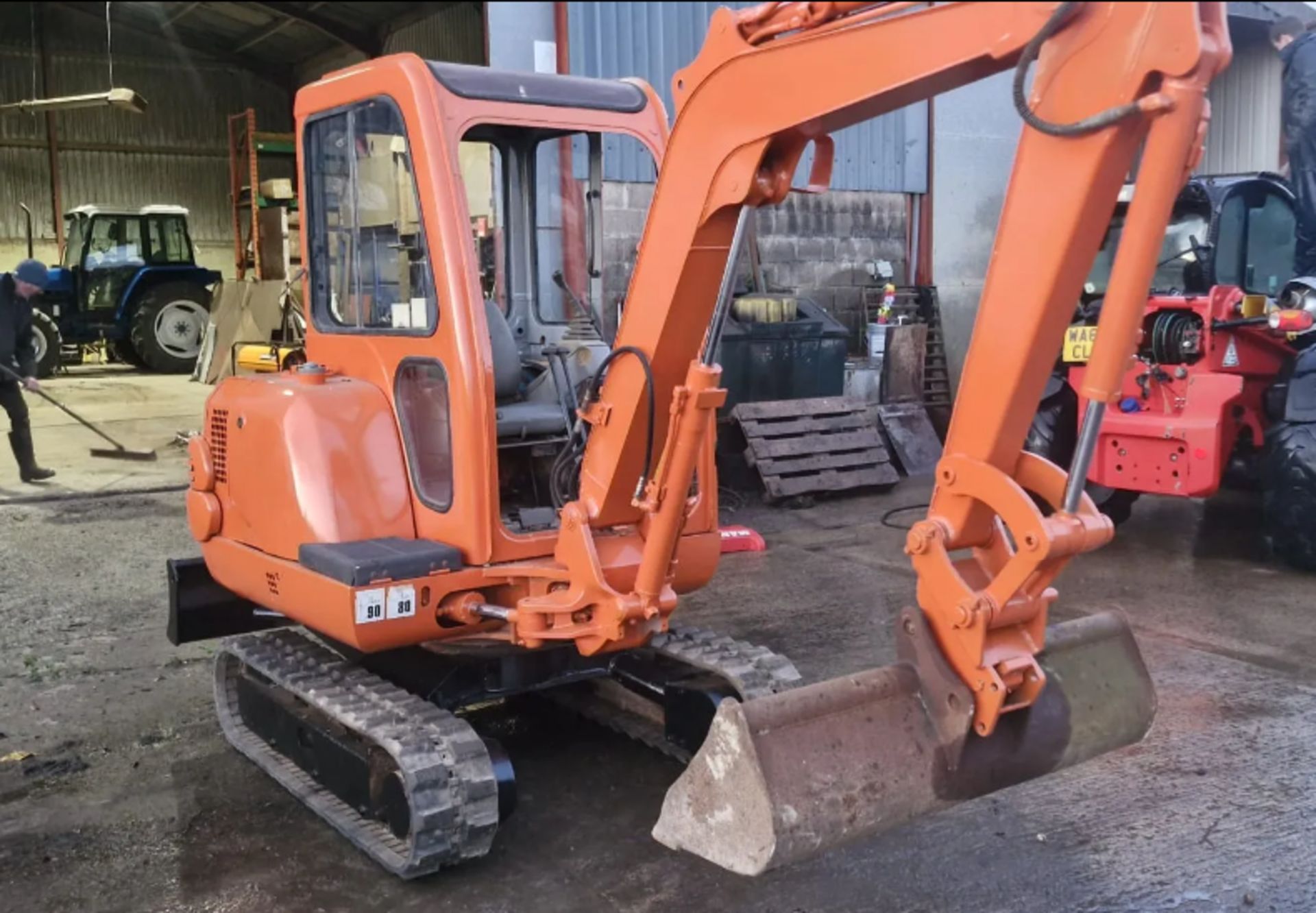 HITACHI EX22-2 MINI DIGGER