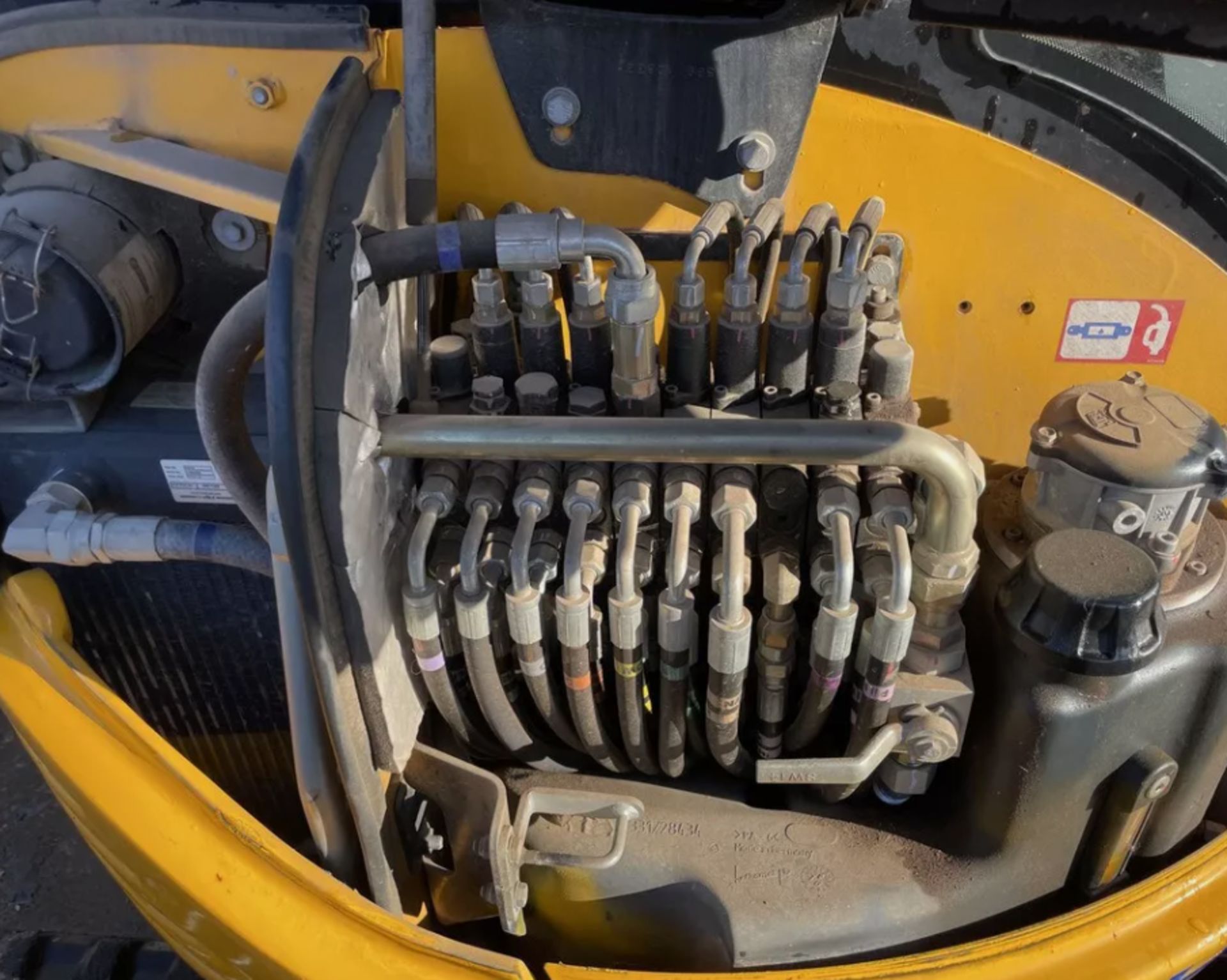 JCB 8025 ZTS MINI EXCAVATOR - 2016 - 2.9T WITH QUICK HITCH - Image 10 of 14