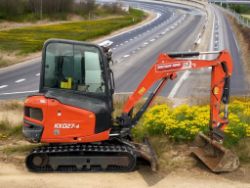 2018 KUBOTA KX027-4 MINI EXCAVATOR / DIGGER