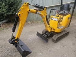 2018 JCB 8008 MICRO DIGGER / MINI DIGGER