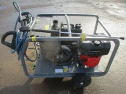 KARCHER HDS 801 D DIESEL ENGINE HOT & COLD PRESSURE WASHER