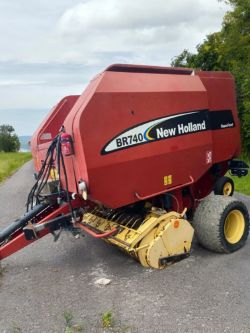 2004 NEW HOLLAND BR740 SUPER FEED BALER