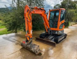 2017 DOOSAN DX27Z 2.7 TONNE EXCAVATOR