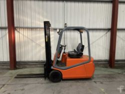 **(INCLUDES CHARGER)** BT C3E150 ELECTRIC FORKLIFT