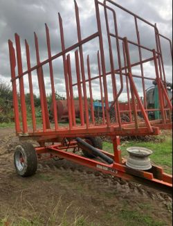 BROWNS 72 BALE CARRIER
