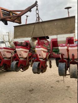 KVERNELAND OPTIMA 6 ROW MAIZE DRILL