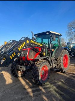 2019 ARMATRAC 1104 TRACTOR WITH LOADER