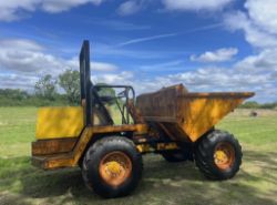 WINGET 6-TON DUMPER WITH STRAIGHT SKIP