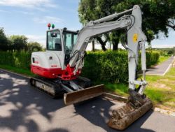 2021 TAKEUCHI TB240 4 TONNE EXCAVATOR DIGGER
