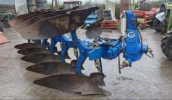 OVERUM CX590F 5 FURROW