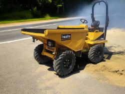 2019 THWAITES 3 TONNE 700 HOURS 4X4 3 TON DUMPER