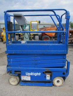 UPRIGHT MX19 SCISSOR LIFT – 7.8M WORKING HEIGHT