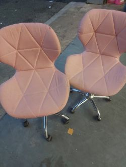 DINING CHAIR PINK,OFFICE CHAIR PINK FROM DISPLAY USED X CHAIR