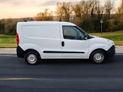 VAUXHALL COMBO 2000 L1H1 CDTI 1.2 WHITE 2012 ** SPARES OR REPAIR ** >>--NO VAT ON HAMMER--<<