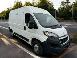 2018 PEUGEOT BOXER 335 L2H2 BLUE HDI | MEDIUM WHEELBASE PANEL VAN | WHITE