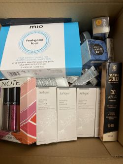 MIXED BOX OF BRANDED COSMETICS, MAKE UP & BEAUTY ITEMS (BOX 36)