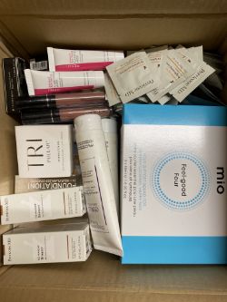 MIXED BOX OF BRANDED COSMETICS, MAKE UP & BEAUTY ITEMS (BOX 52)