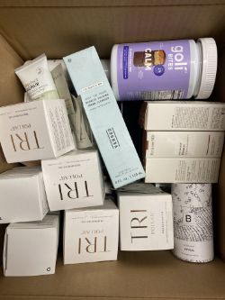 MIXED BOX OF BRANDED COSMETICS, MAKE UP & BEAUTY ITEMS (BOX 33)