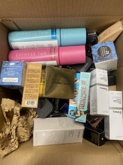 MIXED BOX OF BRANDED COSMETICS, MAKE UP & BEAUTY ITEMS (BOX 75)