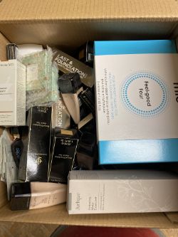 MIXED BOX OF BRANDED COSMETICS, MAKE UP & BEAUTY ITEMS (BOX 54)