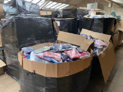 30 X PCS BRAND NEW AMAZON CLOTHING - MIXED MENS/WOMENS/KIDS