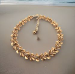 VINTAGE 1960S TRIFARI BRUSHED LAUREL NECKLACE - TRIFARIUM 17