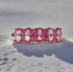 5 STONE OVAL PINK SAPPHIRE RING 9CT YELLOW GOLD WITH GIFT BOX AND VALUATION CERTIFICATE £1495