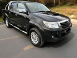 2015 TOYOTA HILUX INVINCIBLE 3.0 D-4D 4X4 PICKUP TRUCK