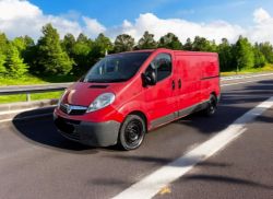 VAUXHALL VIVARO 2900 ECOFLEX CDTI LWB – 2013 – MANUAL