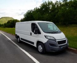 2015 (65 PLATE) PEUGEOT BOXER 330 HDI 2.2L MWB DIESEL VAN >>--NO VAT ON HAMMER--<<