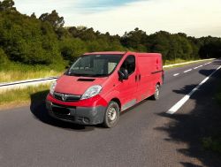 VAUXHALL VIVARO 2900 ECOFLEX CDTI LWB – 2013 – MANUAL – 71,000 MILES