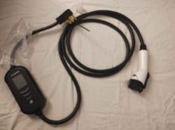 TYPE 1 PORTABLE EV CHARGER / 4 PIN PLUG / 5MTR CABLE APPROX / G0- E20 - 240V/32A-NEW