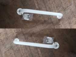 MIXED PALLET 500 X NEW METAL GRAB RAILS