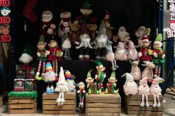 BRANDED PRODUCTS LIGHTS, DECORATIONS, WATER SPINNERS, LIGHT SCULPTURES & MUCH MORE! £2750