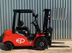 NEW EP EFL353 LITHIUM-ION FORKLIFT