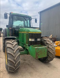 JOHN DEERE 6900 TRACTOR