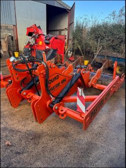 PASTURE KING 3M SUBSOILER WITH PACKER ROLLER
