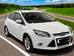 2011 FORD FOCUS ZETEC 1.6 – 5DR HATCHBACK - 99K MILES >>--NO VAT ON HAMMER--<<