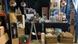 BRANDED PRODUCTS LIGHTS, DECORATIONS, WATER SPINNERS, LIGHT SCULPTURES & MUCH MORE! £1500