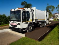 2012 DENNIS ELITE 2 26-TON REFUSE TRUCK – 87K MILES